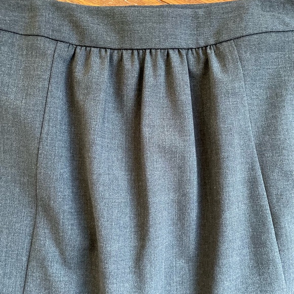 ~ Brooks Brothers Grey Wool Skirt ~ 8 ~ - Picture 5 of 6